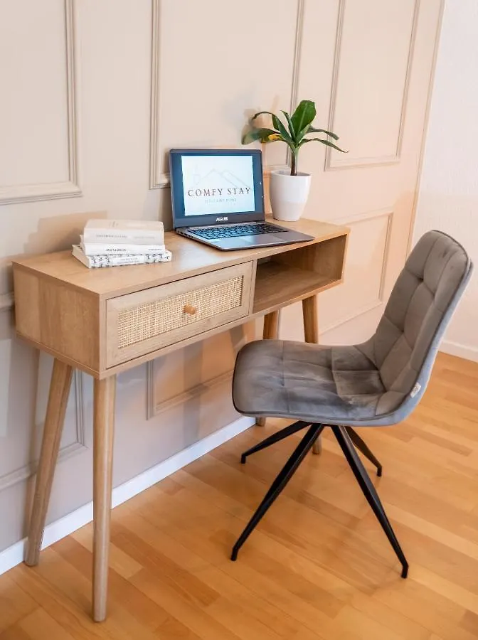 Zentrale Wohnung Fusslaeufig Zu Weser Und Innenstadt Βρέμη 0*,