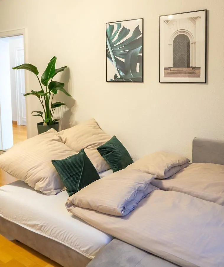 Zentrale Wohnung Fusslaeufig Zu Weser Und Innenstadt Βρέμη